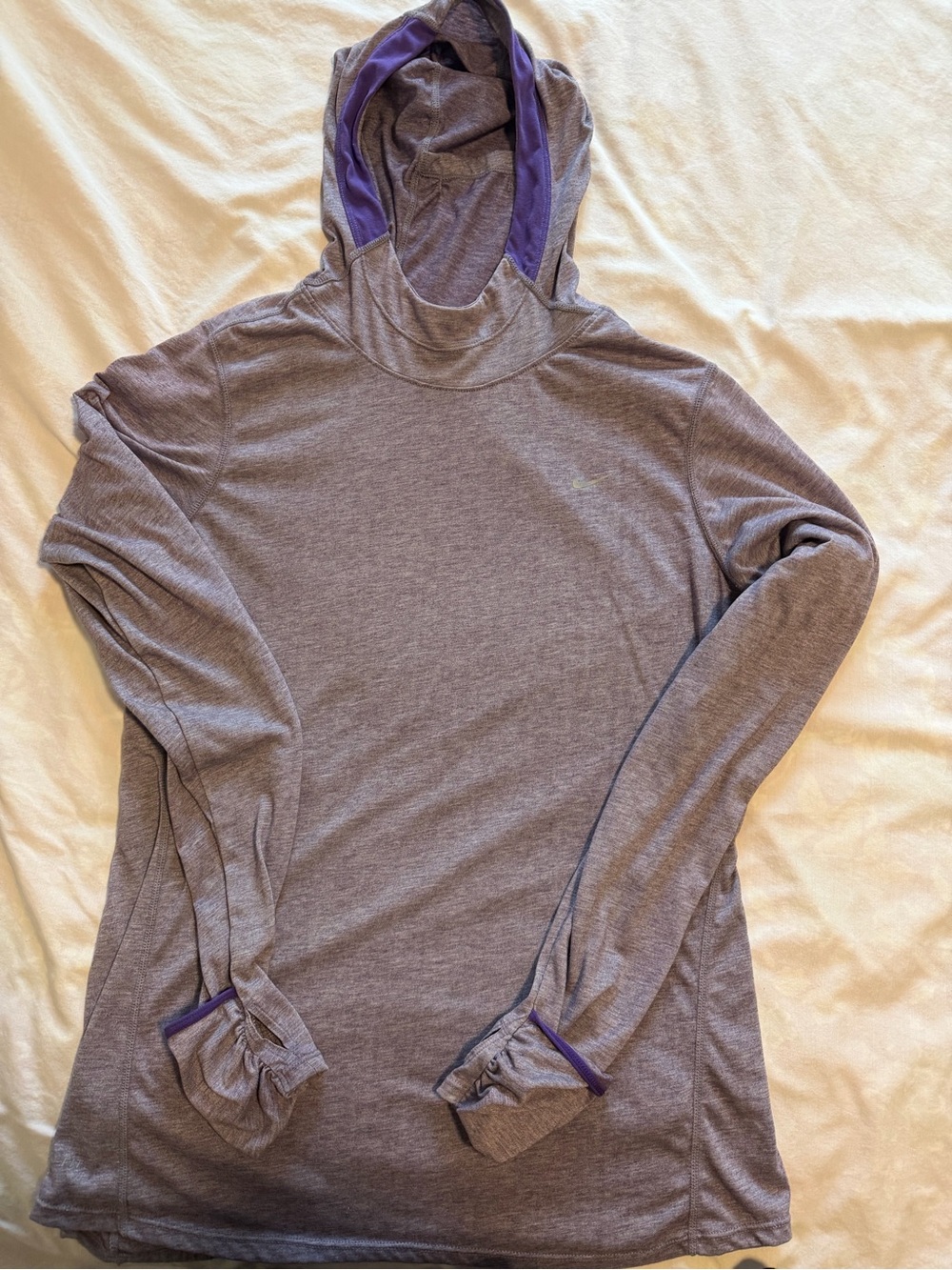 Women’s Nike dri-fit with finger holes